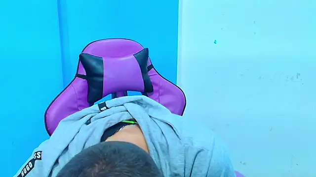 Snapshot of DEIBY_BABY chatting on February 20, 5:01 am DEIBY BABY online show from February 20, 5:01 am