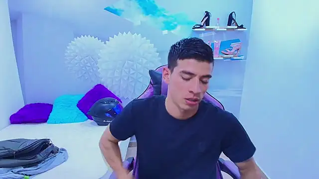 Snapshot of DEIBY_BABY chatting on November 27, 11:05 pm DEIBY BABY online show from November 27, 11:05 pm