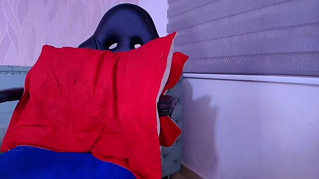 emyli sam online show from December 13, 12:06 pm