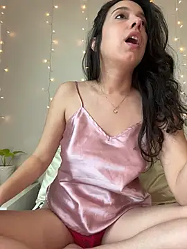 Natur4lBeautyb33 online show from January 6, 10:36 pm