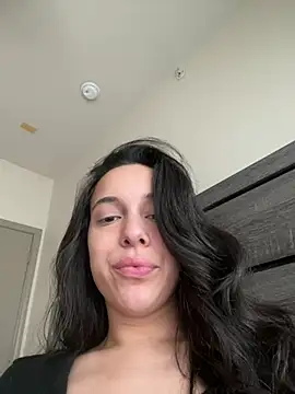 Natur4lBeautyb33 online show from December 6, 3:28 pm