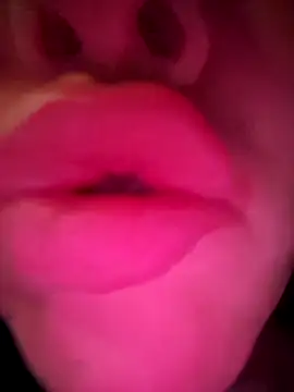 Snapshot of SkyelarSommer chatting on February 20, 10:15 pm SkyelarSommer online show from February 20, 10:15 pm