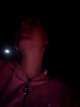 SkyelarSommer online show from April 2, 3:35 am