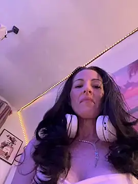 DominiqueX0 online show from July 13, 4:34 am