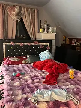 DominiqueX0 online show from April 9, 2:24 am