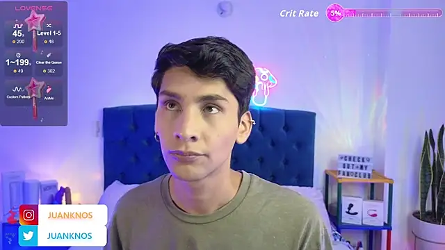 by pandora online show from October 31, 7:54 pm