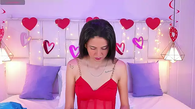 Snapshot of SarahSophia_ chatting on February 21, 11:33 am SarahSophia online show from February 21, 11:33 am