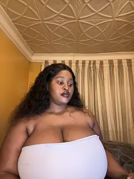 KnockoutBestie online show from April 18, 6:32 pm