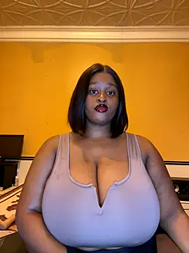 Snapshot of KnockoutBestie chatting on October 10, 9:15 pm KnockoutBestie online show from October 10, 9:15 pm