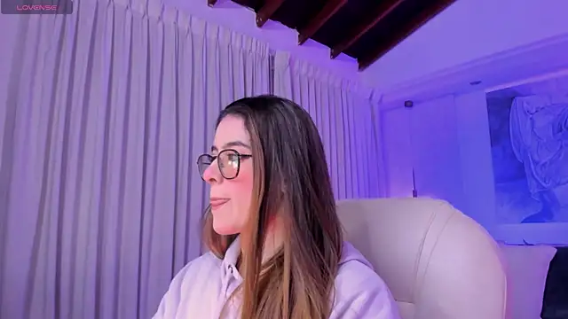 nathalie rivers online show from February 12, 11:21 am