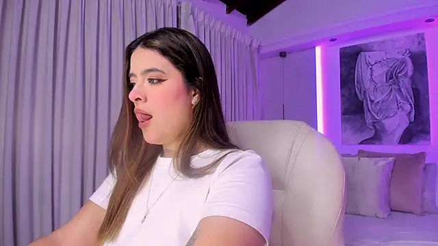 nathalie rivers online show from December 17, 11:15 am