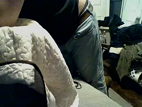 carlosxxx213 online show from April 14, 6:07 am