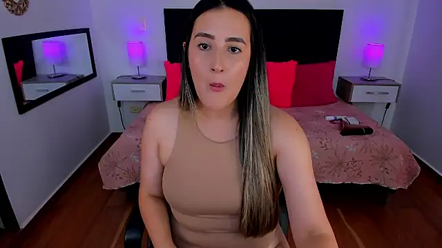 Hanna86 online show from October 8, 8:31 pm