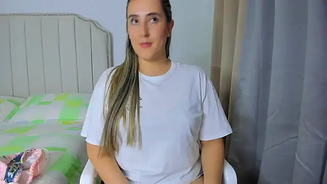 Hanna86 online show from April 28, 2:27 am