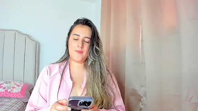 Hanna86 online show from November 24, 7:03 pm