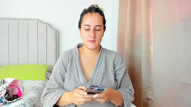 Hanna86 online show from October 23, 5:00 pm