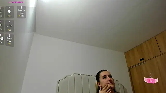 Hanna86 online show from February 28, 2:42 pm