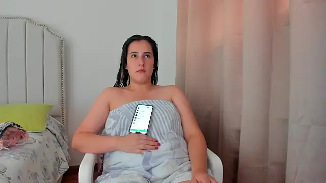 Hanna86 online show from November 6, 6:01 pm