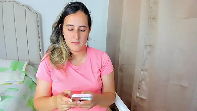 Hanna86 online show from September 25, 6:58 pm