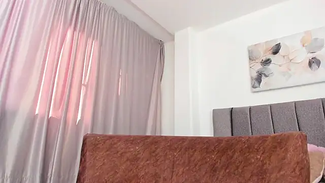 samantha stan online show from April 3, 12:33 pm