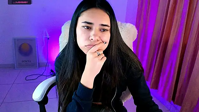 AmyOlimpo online show from October 25, 4:55 am