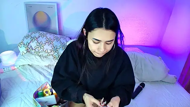 AmyOlimpo online show from April 4, 1:45 am