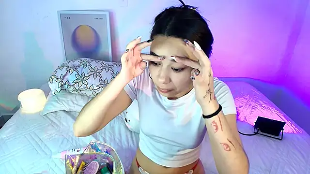 AmyOlimpo online show from April 2, 8:48 pm