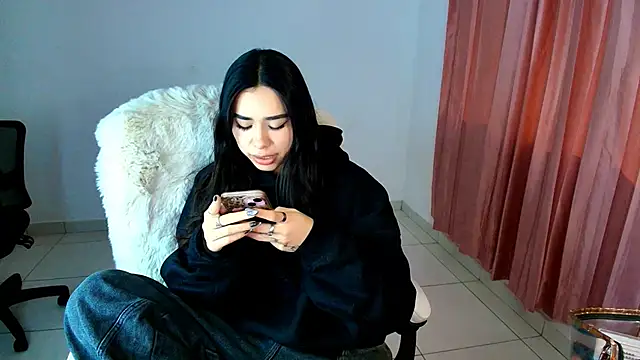 AmyOlimpo online show from January 13, 6:39 am