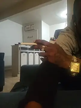 Snapshot of Annonymous607 chatting on December 2, 1:02 pm Annonymous607 online show from December 2, 1:02 pm