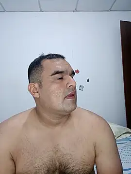 Snapshot of Angeelus2 chatting on February 13, 8:31 pm Angeelus2 online show from February 13, 8:31 pm