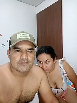 Snapshot of Angeelus2 chatting on November 21, 3:38 am Angeelus2 online show from November 21, 3:38 am