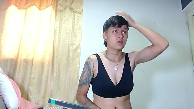 Snapshot of Tamarahryan chatting on March 6, 1:57 pm Tamarahryan online show from March 6, 1:57 pm