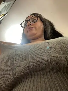 Snapshot of croftsmila chatting on April 21, 11:55 pm croftsmila online show from April 21, 11:55 pm