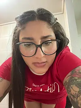 Snapshot of croftsmila chatting on May 5, 12:02 am croftsmila online show from May 5, 12:02 am
