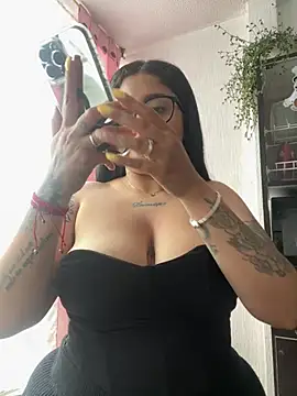 Snapshot of croftsmila chatting on February 22, 7:26 pm croftsmila online show from February 22, 7:26 pm