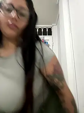 Snapshot of croftsmila chatting on October 15, 11:35 pm croftsmila online show from October 15, 11:35 pm