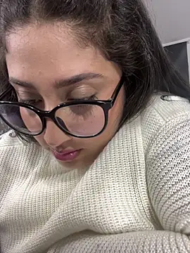 Snapshot of croftsmila chatting on March 4, 11:01 pm croftsmila online show from March 4, 11:01 pm