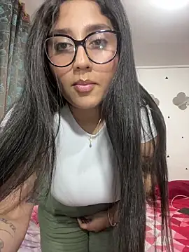 Snapshot of croftsmila chatting on February 17, 10:51 pm croftsmila online show from February 17, 10:51 pm