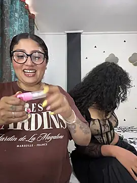 Snapshot of croftsmila chatting on March 1, 8:09 pm croftsmila online show from March 1, 8:09 pm