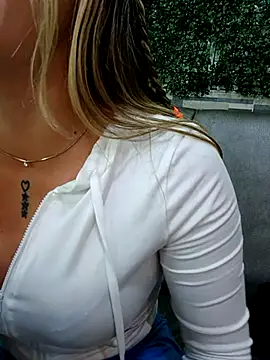 Misscata1106 online show from April 16, 9:39 pm