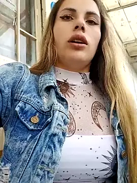 Snapshot of Misscata1106 chatting on November 5, 8:12 pm Misscata1106 online show from November 5, 8:12 pm