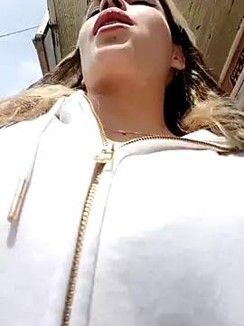 Snapshot of Misscata1106 chatting on November 14, 6:00 pm Misscata1106 online show from November 14, 6:00 pm