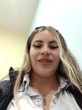 Misscata1106 online show from April 15, 7:58 pm