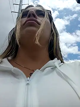 Misscata1106 online show from April 16, 5:25 pm