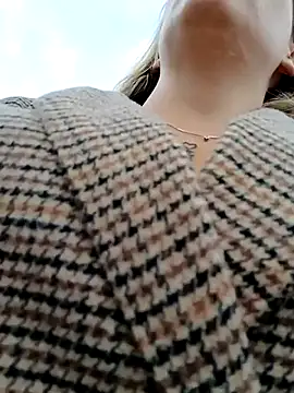 Snapshot of Misscata1106 chatting on October 29, 7:13 pm Misscata1106 online show from October 29, 7:13 pm