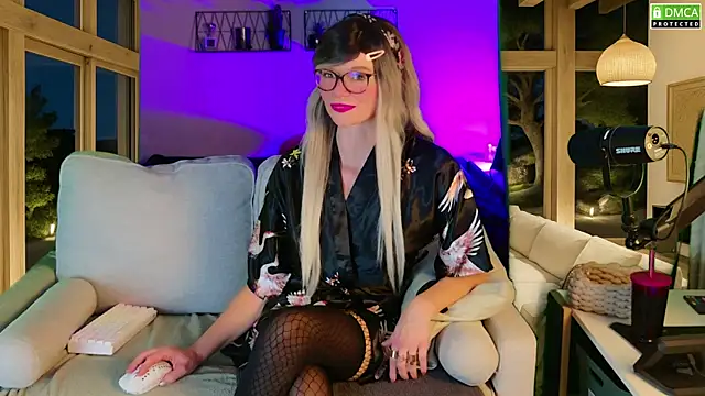 Kittychatte online show from October 9, 7:36 pm