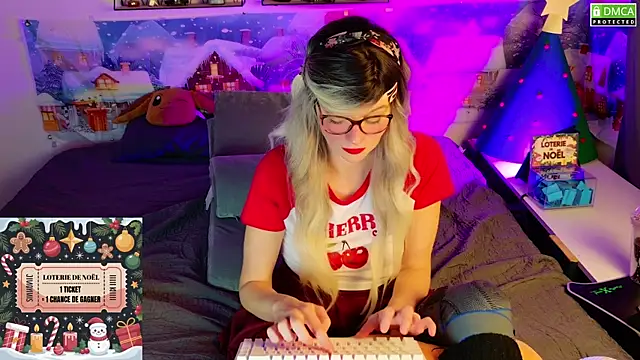 Kittychatte online show from December 18, 9:18 pm