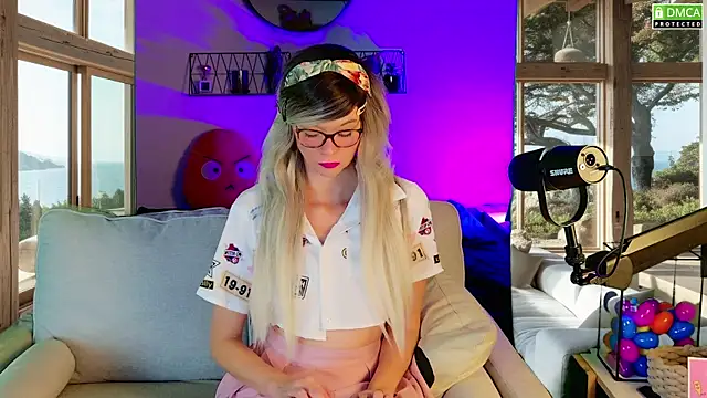 Kittychatte online show from October 5, 9:22 am