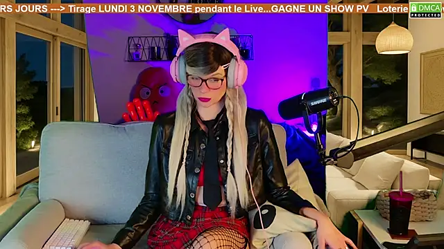 Kittychatte online show from November 3, 9:07 pm