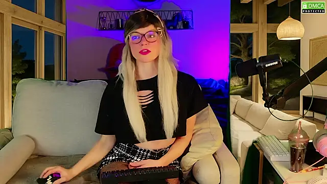 Kittychatte online show from March 3, 9:22 pm